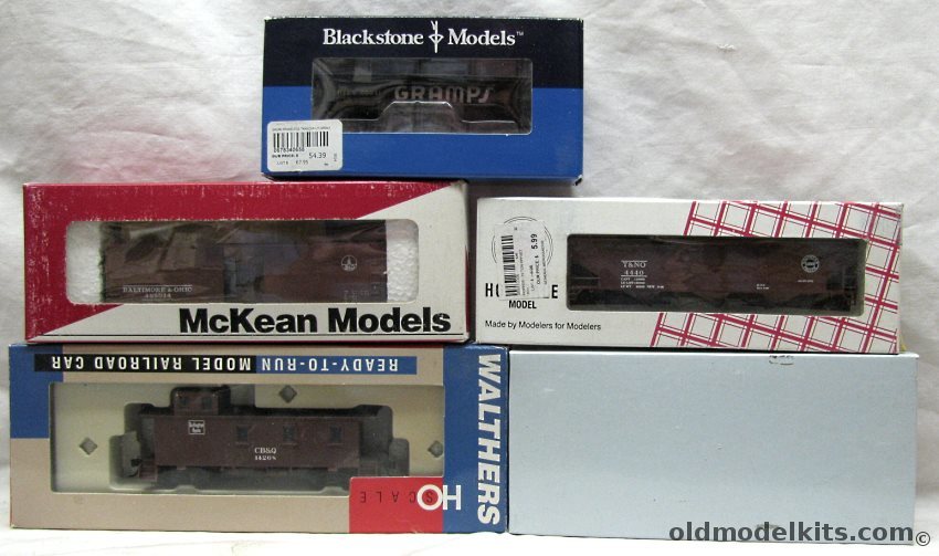 Assorted 1/87 B340658 Blackstone Models UTLX Frameless Tank Car HOn3 RTR / Stewart Hobbies 10306 Offset 70 ton 9 Panel Triple Hopper HO Kit / KcKean 404 B&O 40 Foot Steam Era DT Box Car HO Kit / Walthers 932-7503 Burlington 30 Foot Wooden Caboose HO RTR / Front Range D plastic model kit